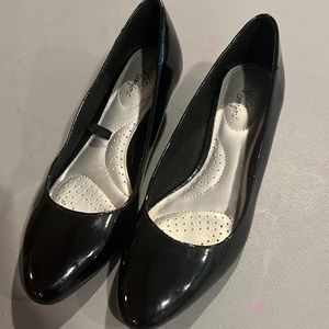 Black patten leather wedge dress shoes